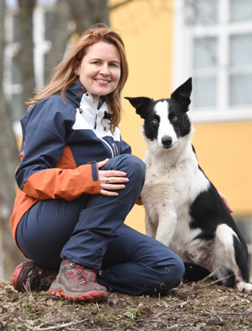Tuulia ja Ninja-koira.
